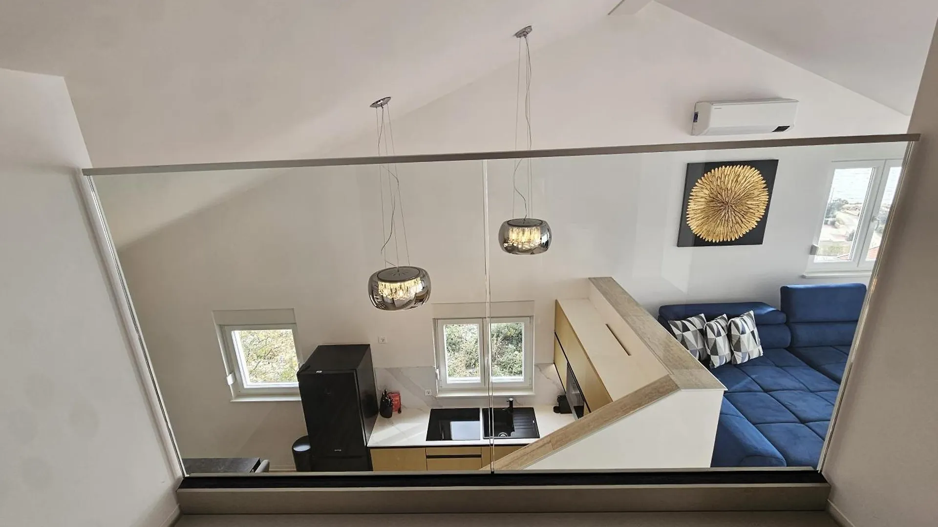 Luxury Loft Apartment Mandre 0*,