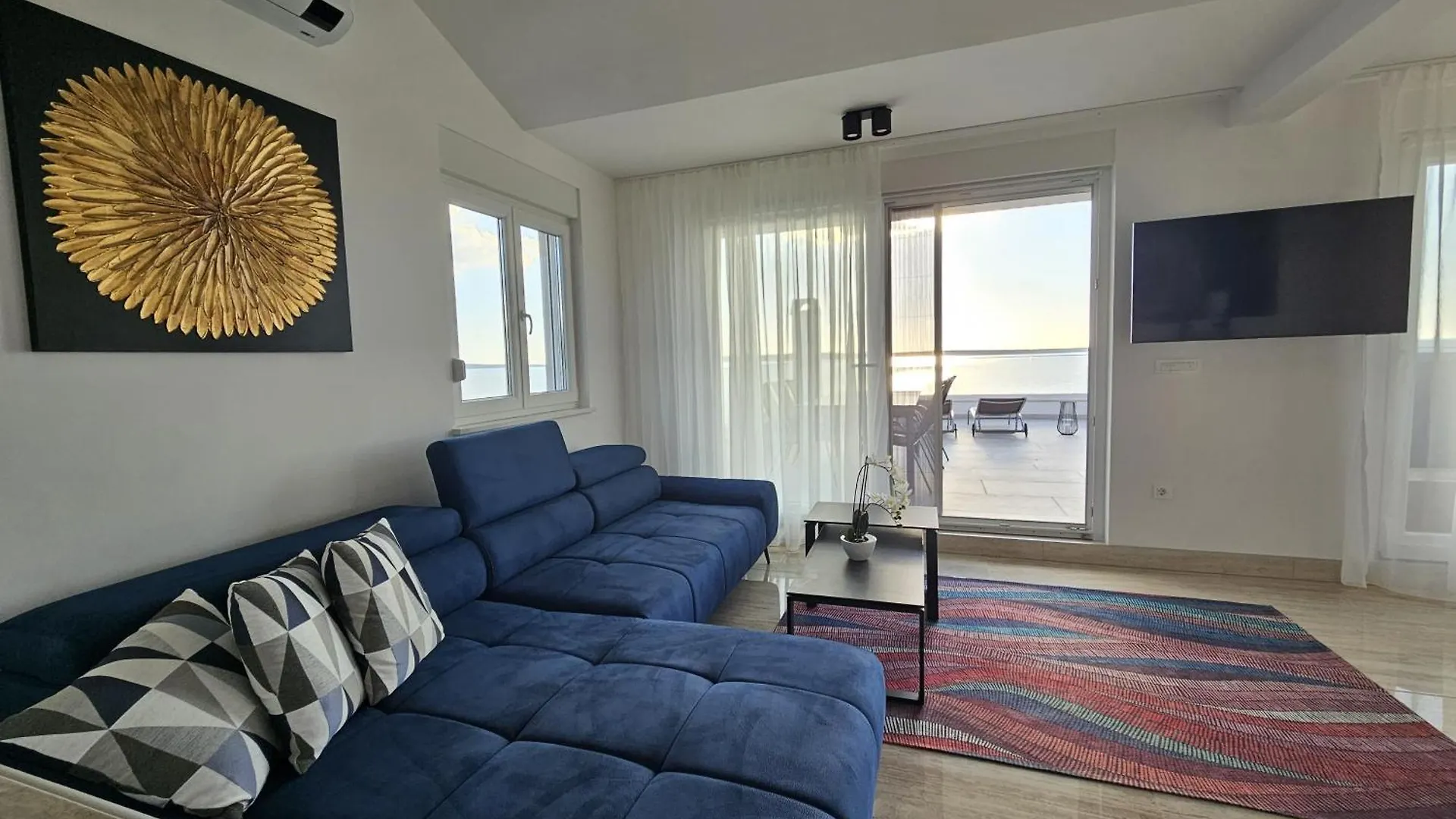 Luxury Loft Apartment Mandre