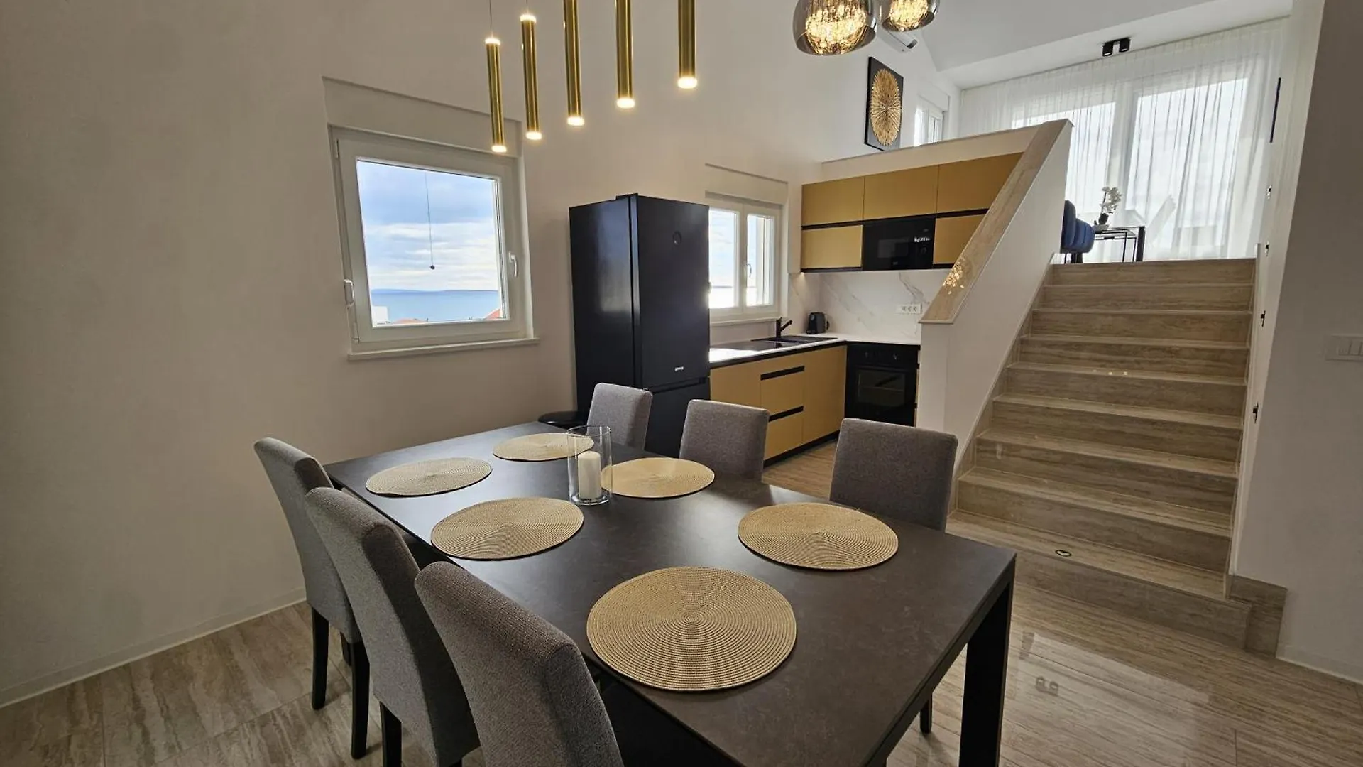 Luxury Loft Apartment Mandre